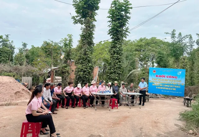 Phát triển bền vững cùng cộng đồng