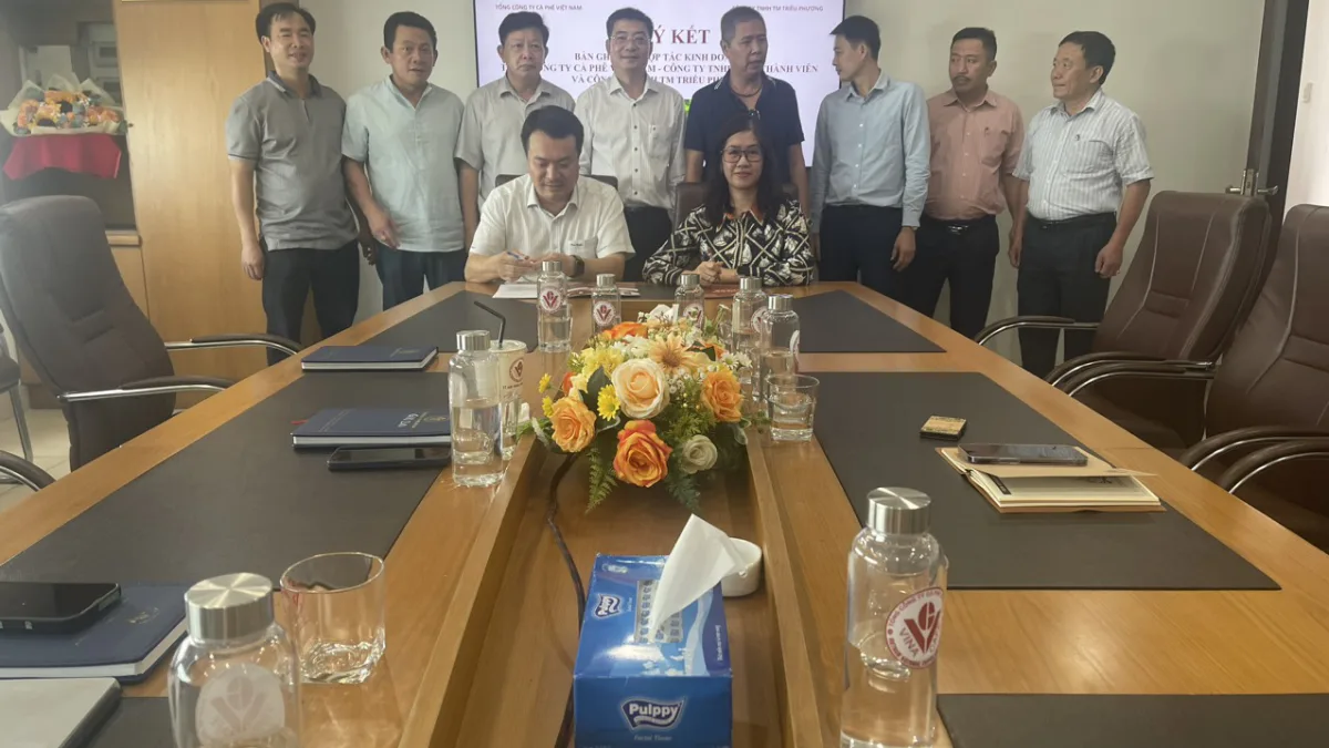 Lễ ký kết bản ghi nhớ hợp tác kinh doanh giữa Tổng công ty Cà phê Việt Nam và Công ty TNHH TM Triều Phương